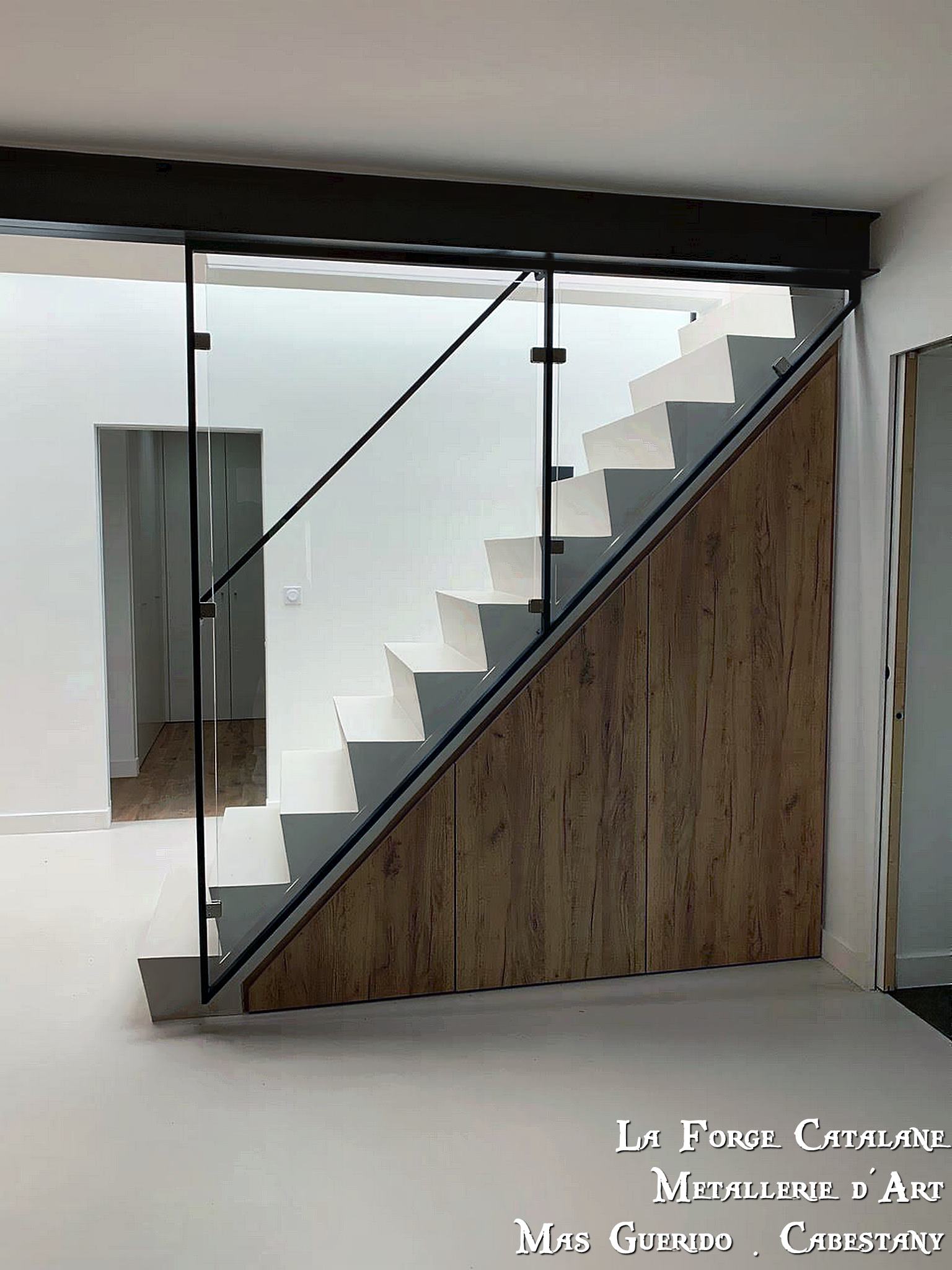 rampant toute hauteur remplissage verre forge catalane.jpg